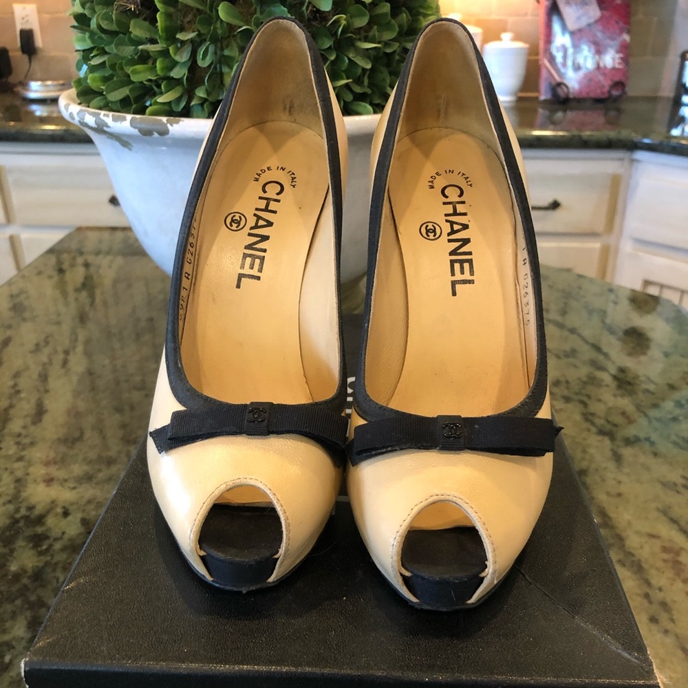 Chanel Peep Toe Heels Sz 36 EU with box & dust bag